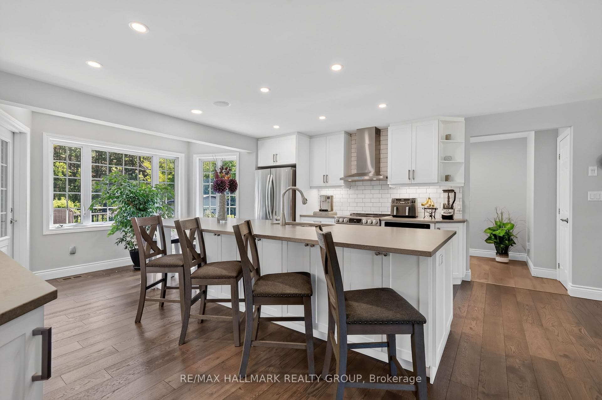 KITCHEN 19-8 x 16-6, BAY WINDOW = NATURAL LITE