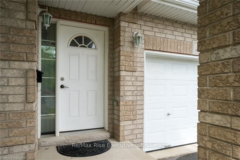 1416 CROSSFIELD Avenue photo 6