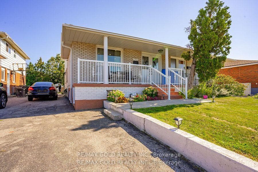 7563 Langworthy Drive photo 2