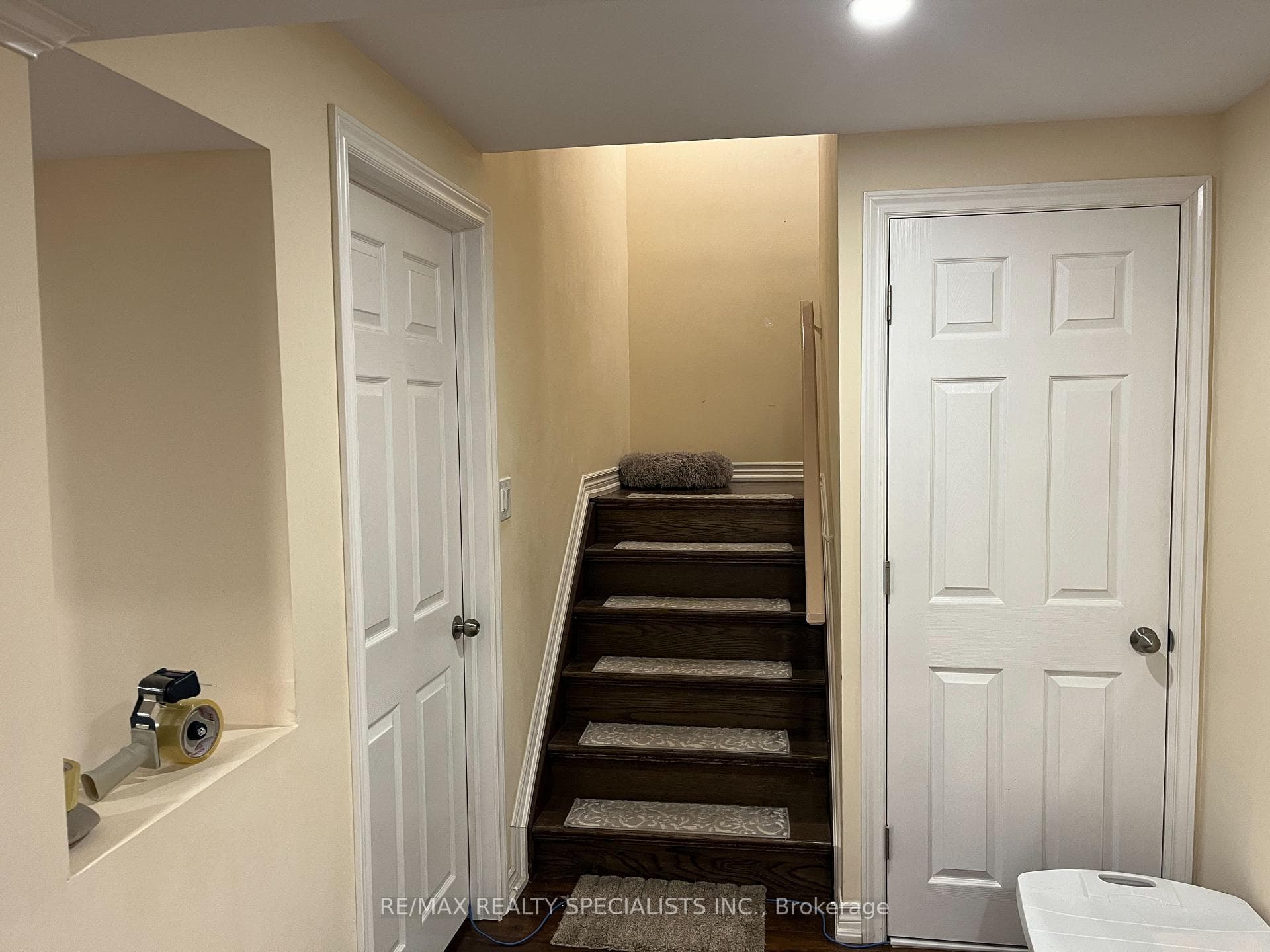 1098 Cumming Boulevard photo 23