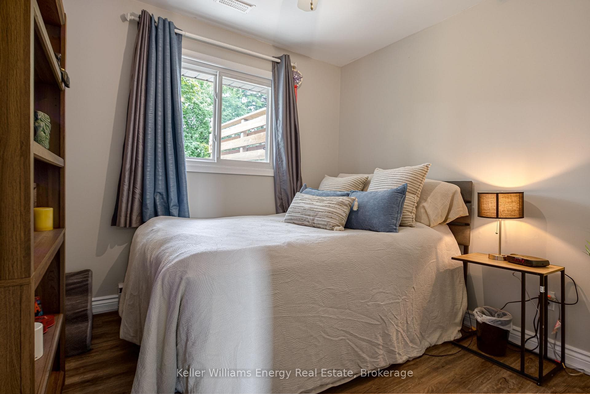 405 Bernhard Crescent photo 19
