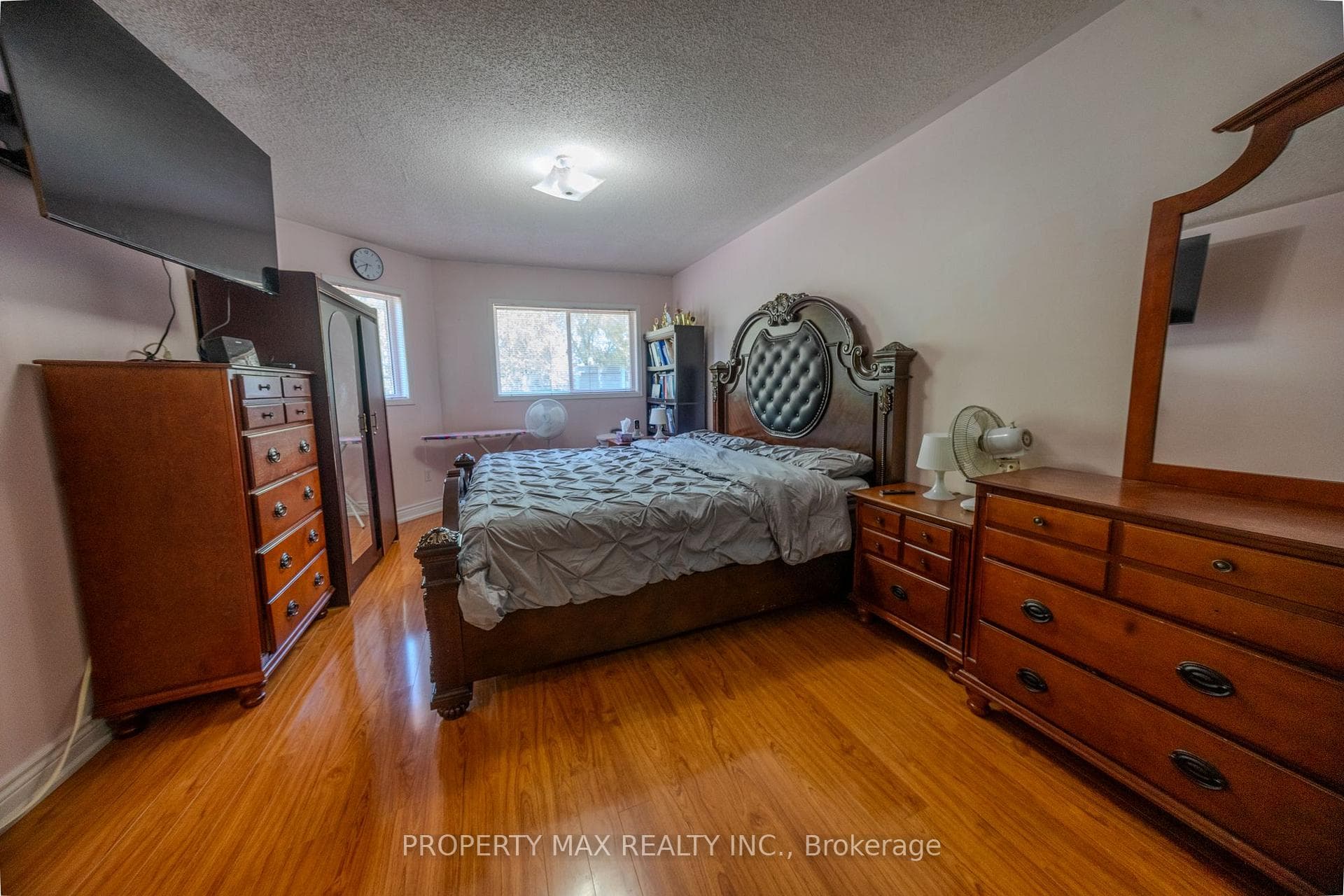 84 Bridlegrove Drive photo 17