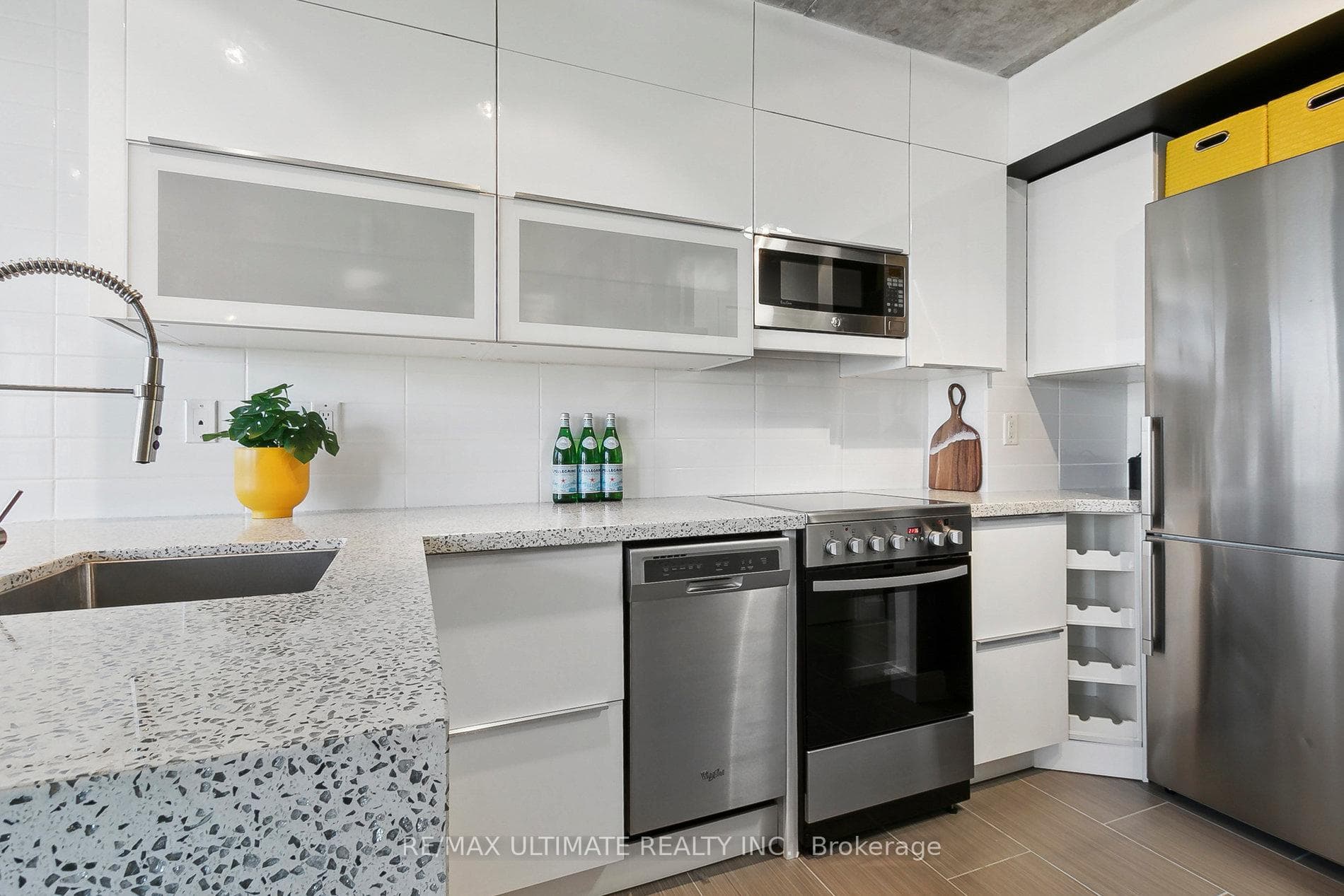 1029 King Street Unit 609 photo 14