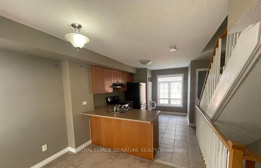 870 Jane Street Unit 218 photo 8