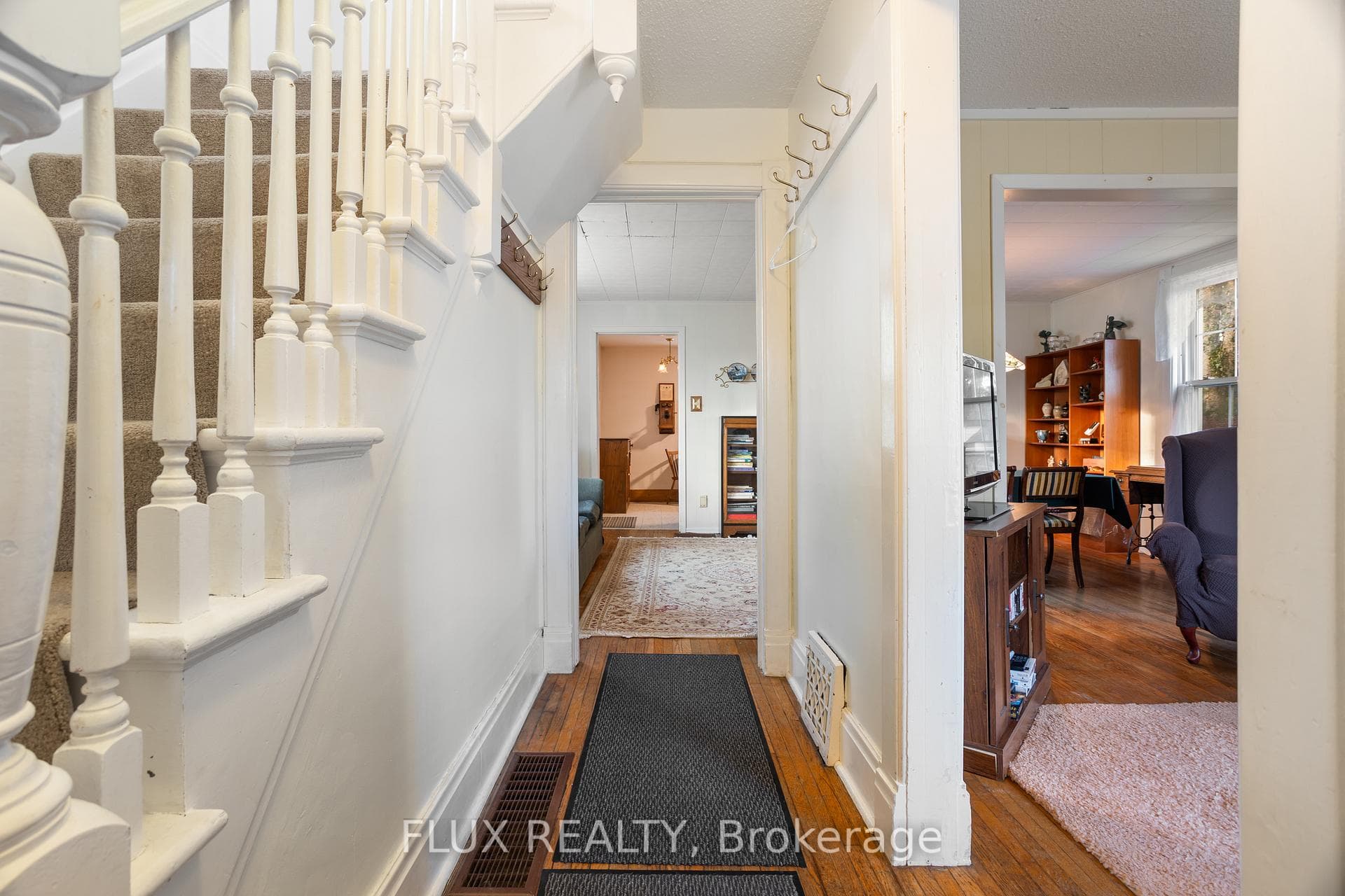 118 Krug Street photo 24