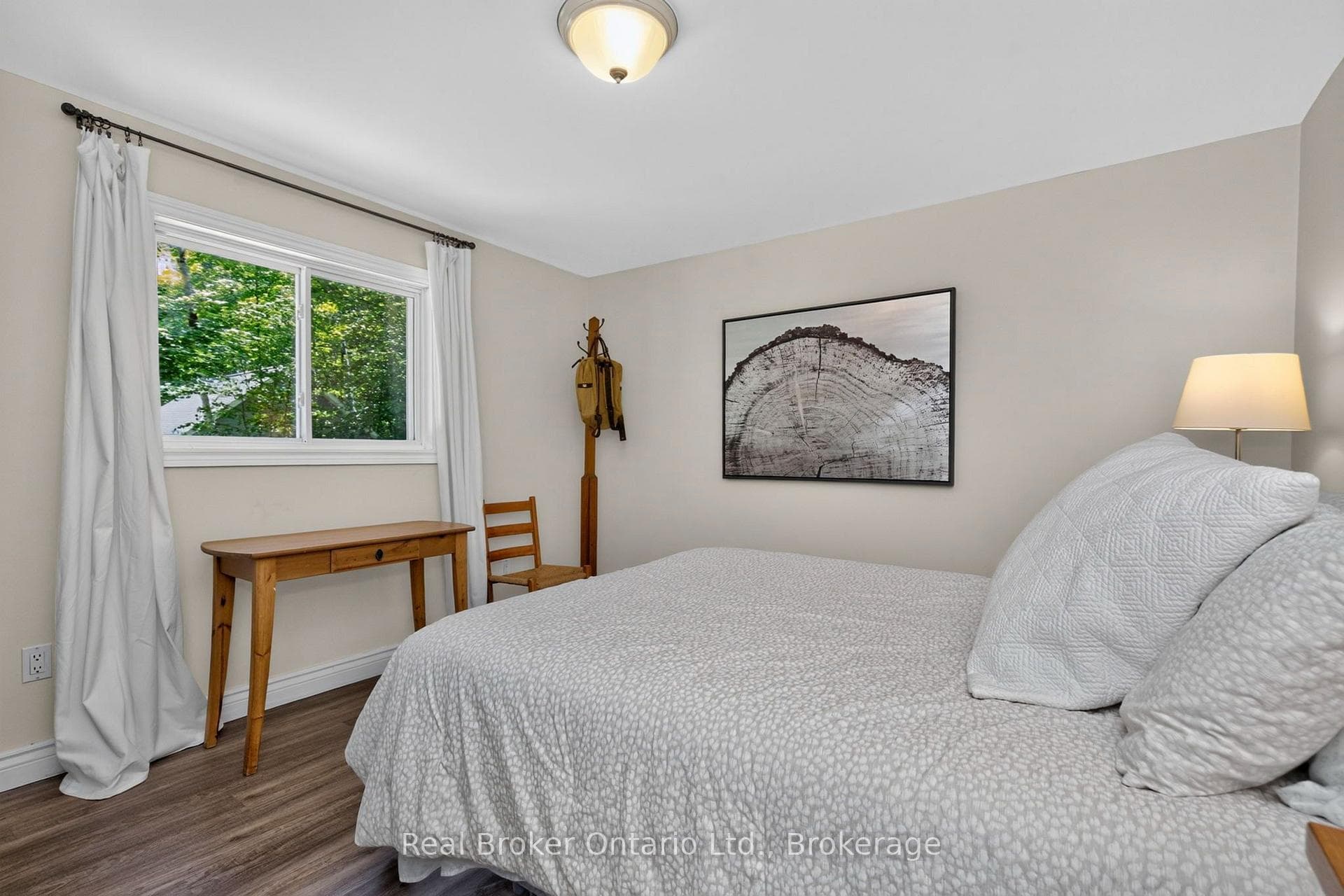 2141 Champlain Road photo 13