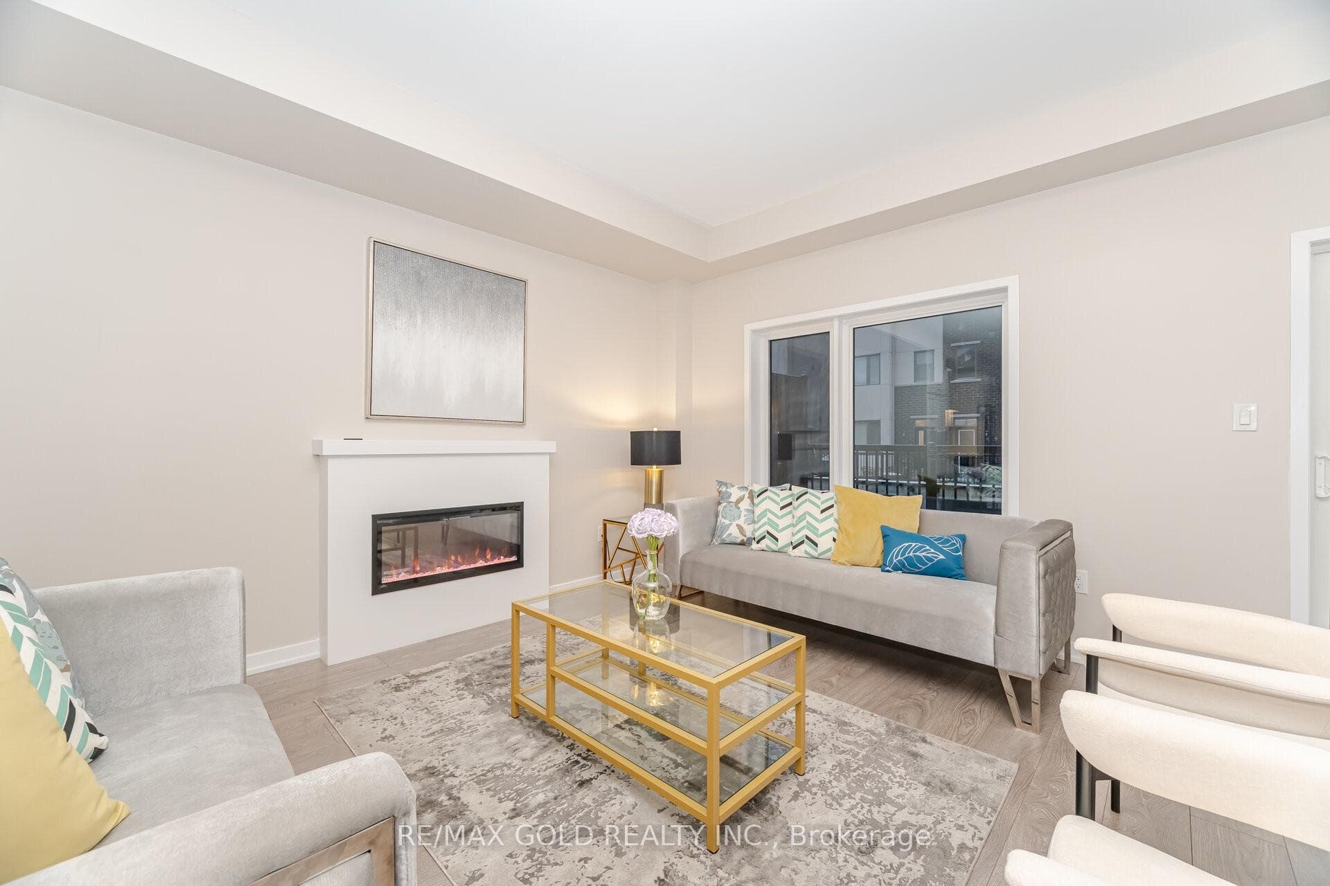 19 Lambert Lane photo 9