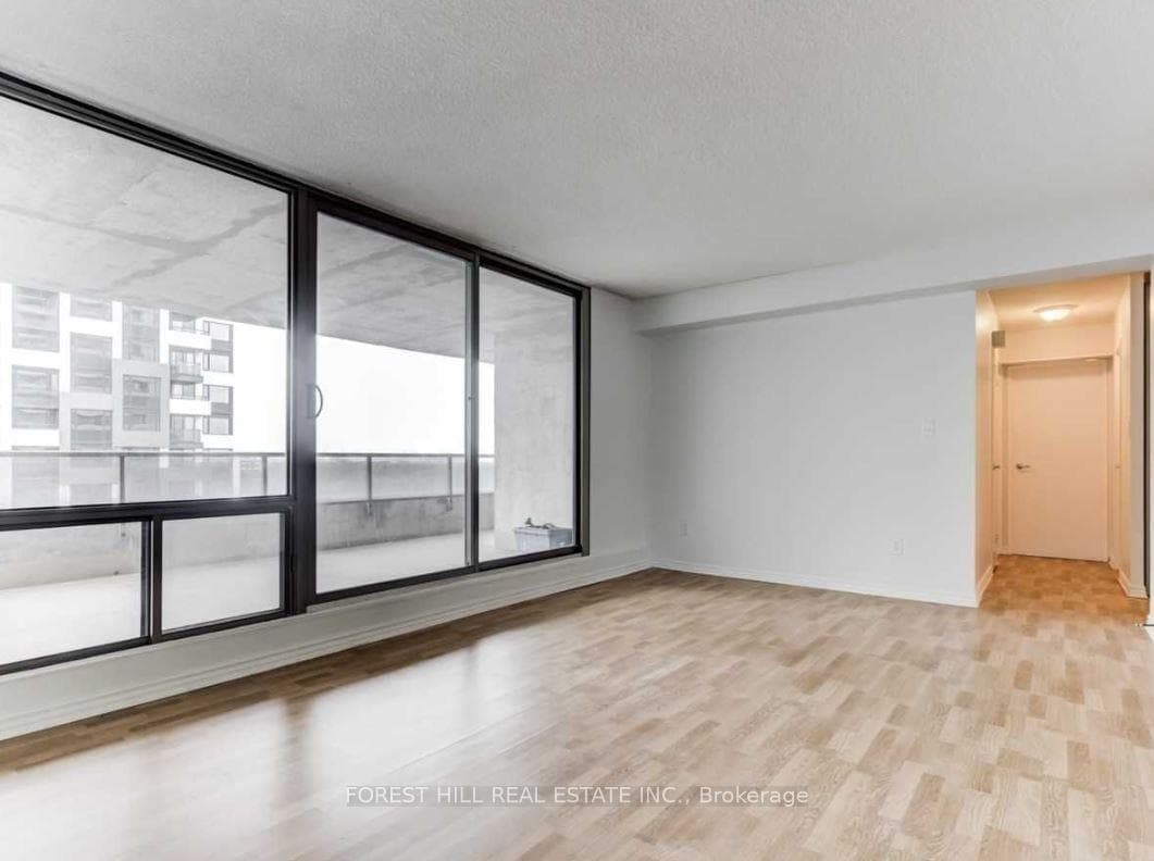 50 QUEBEC Avenue Unit 1005 photo 7