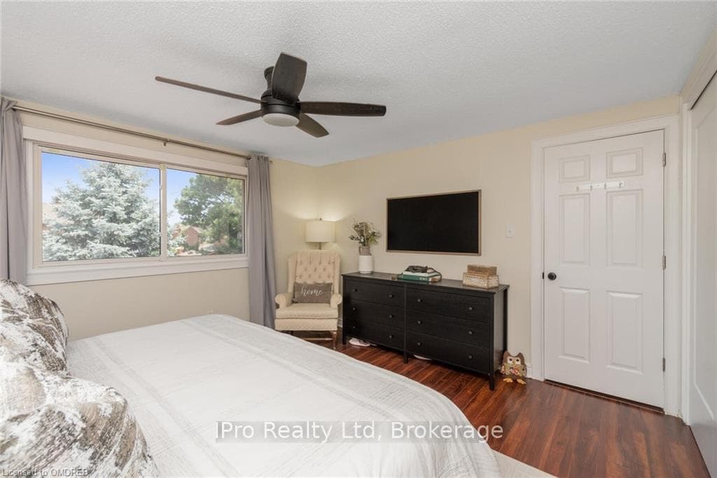 539 CONWAY Court photo 13