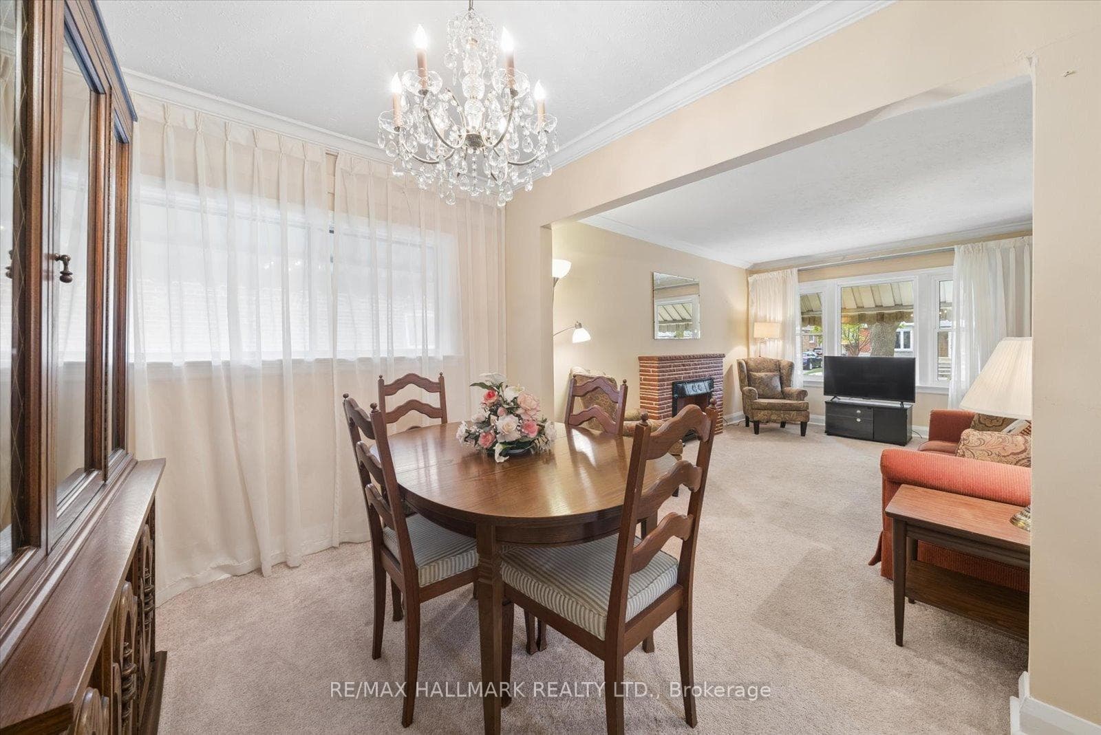 51 Bertha Avenue photo 11