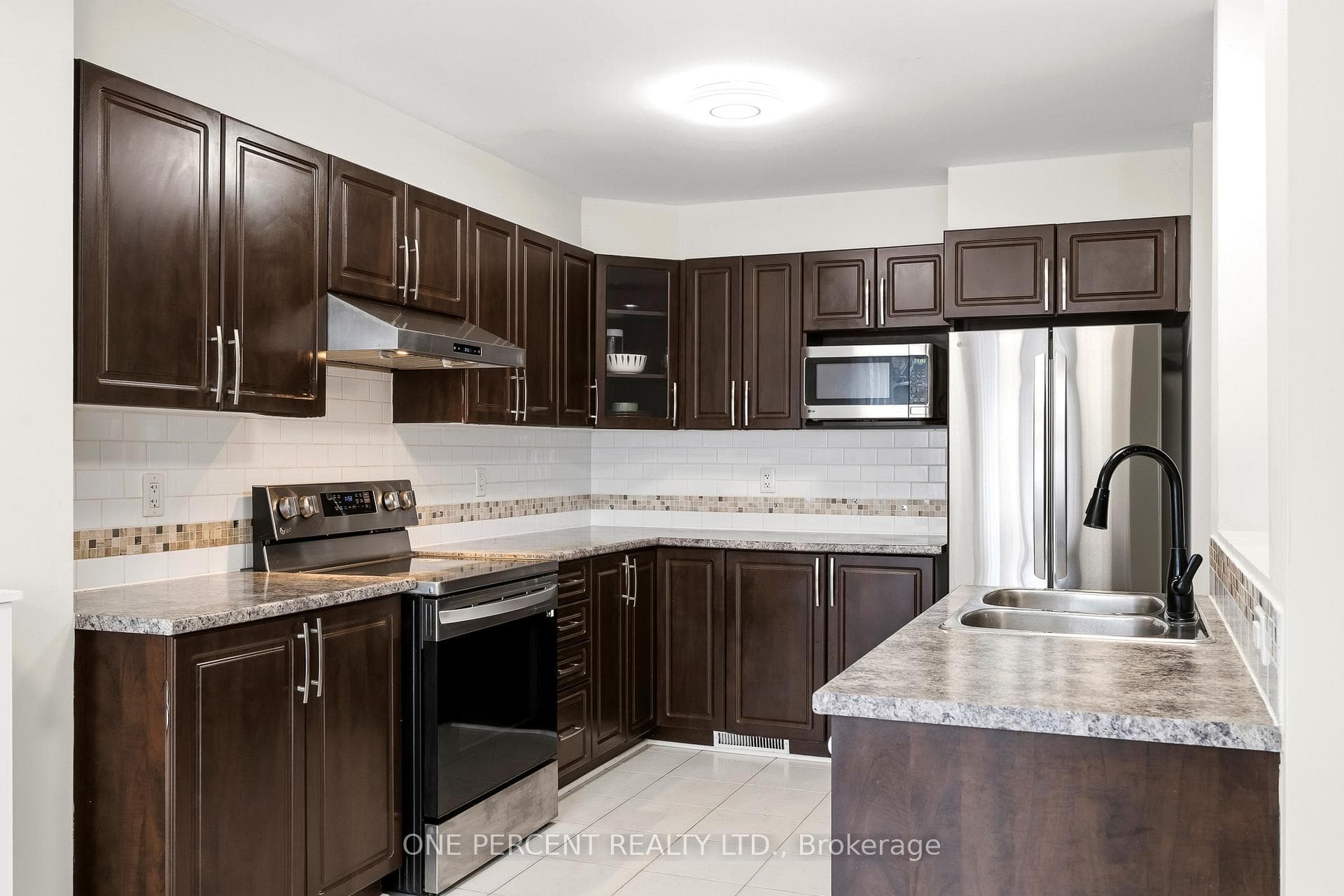 620 Clearbrook Drive photo 17