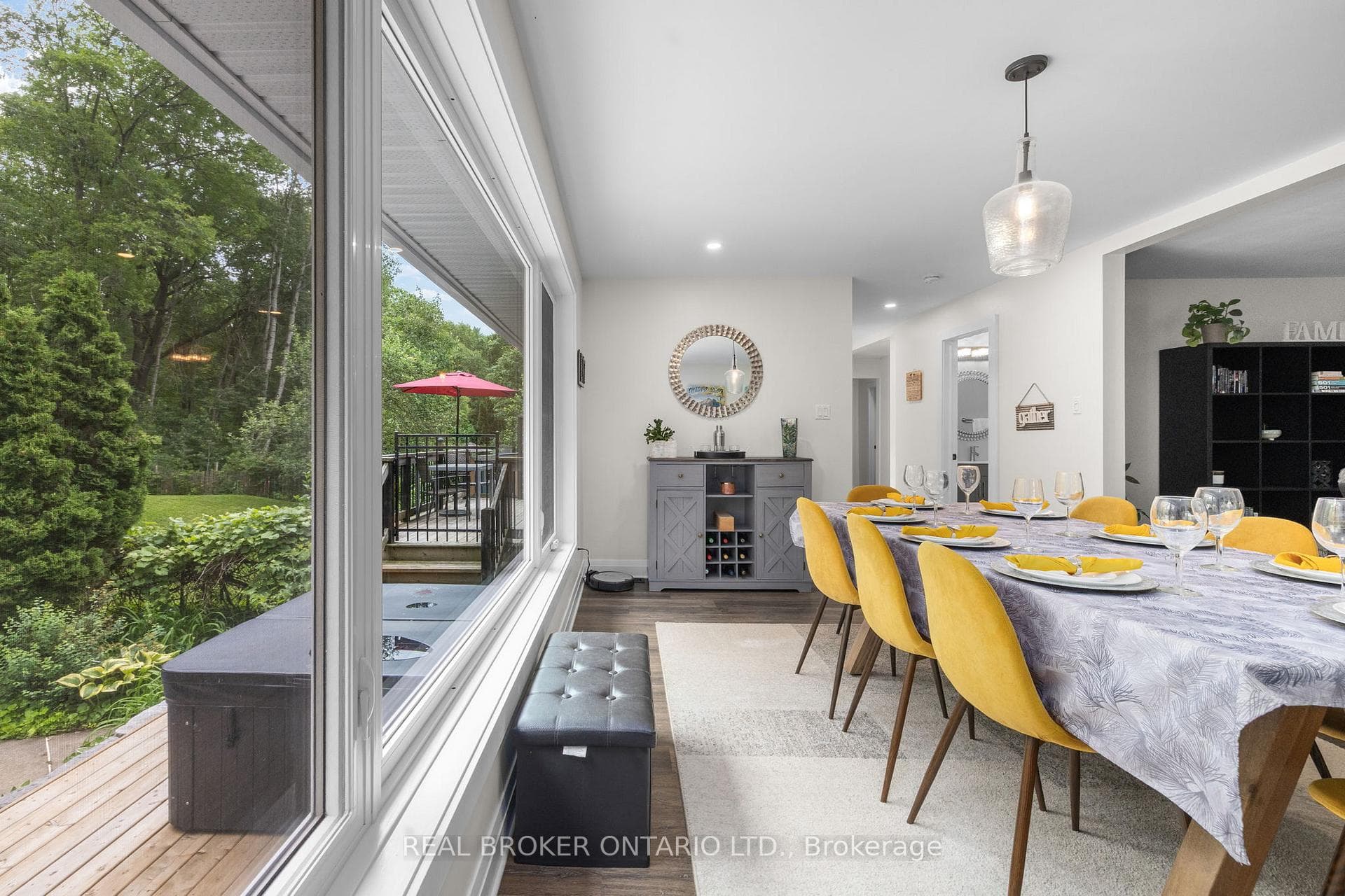 929 Bayview Drive photo 21