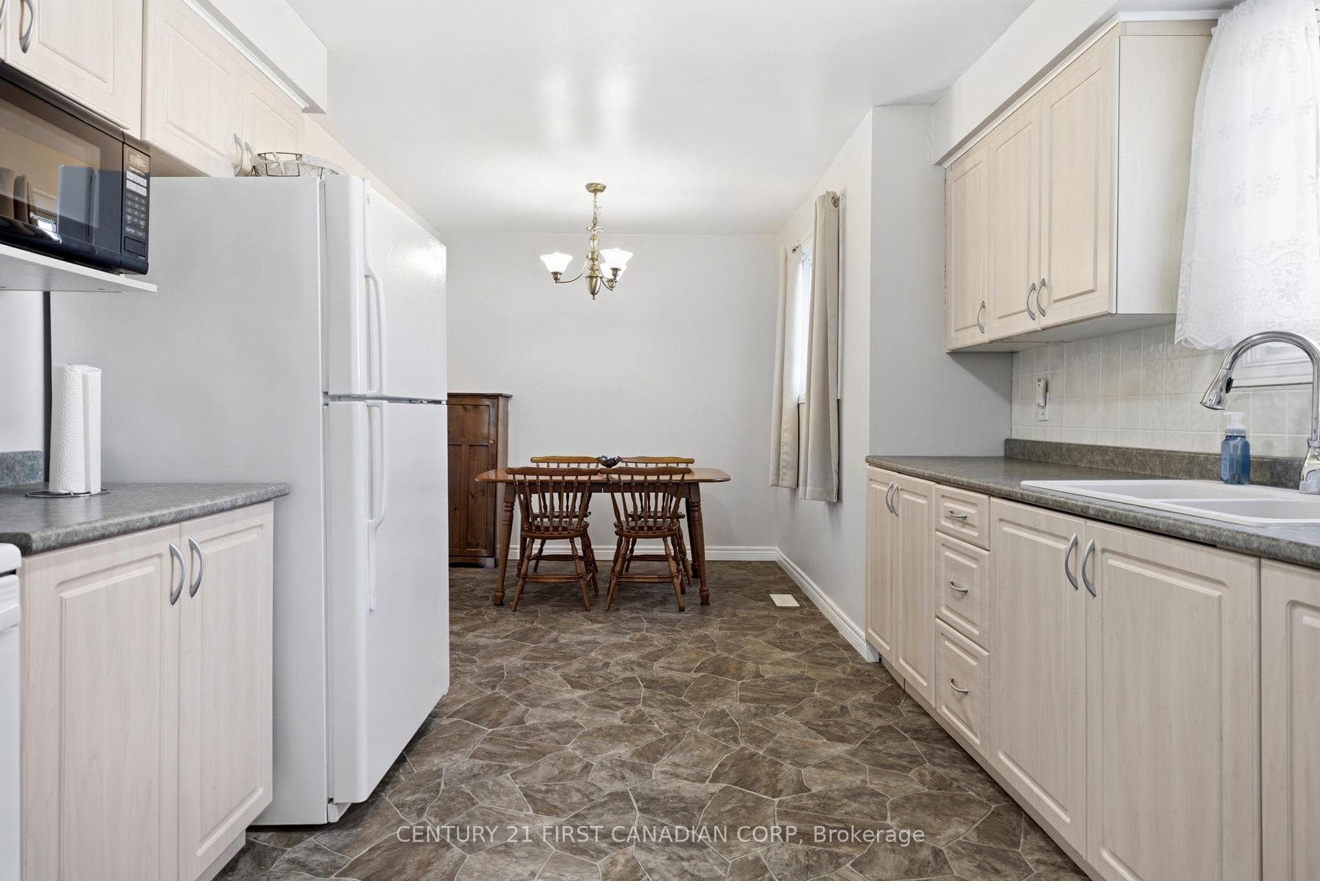 106 Angelo Drive photo 18
