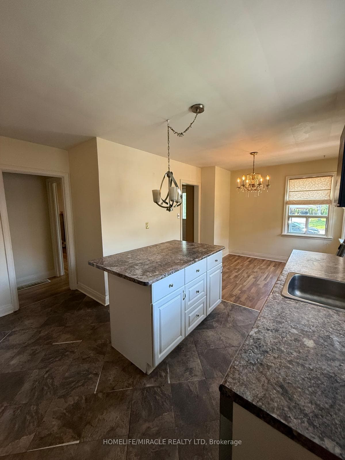 88 Crestview Avenue photo 11