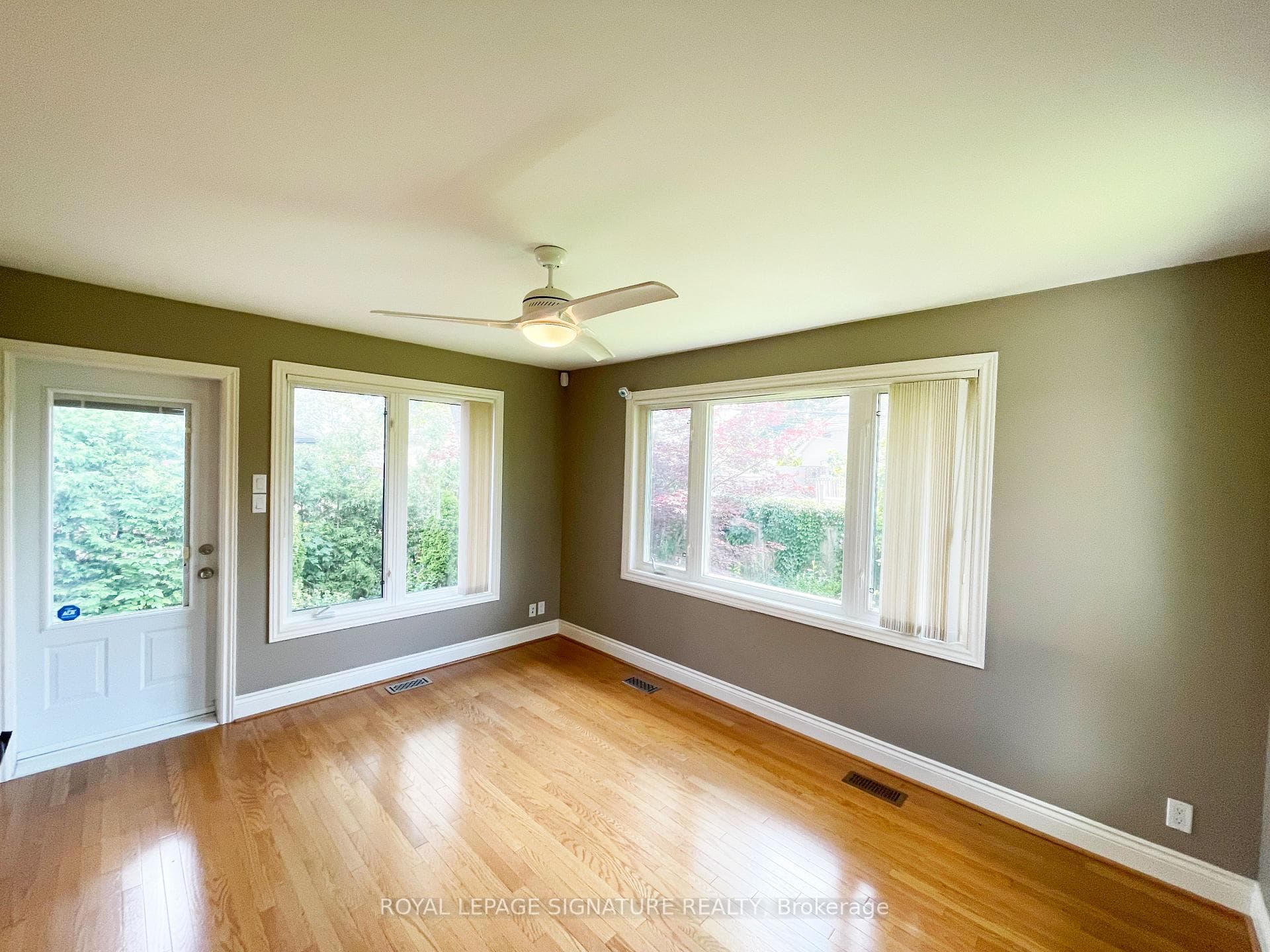 48 carsbrooke Road photo 12