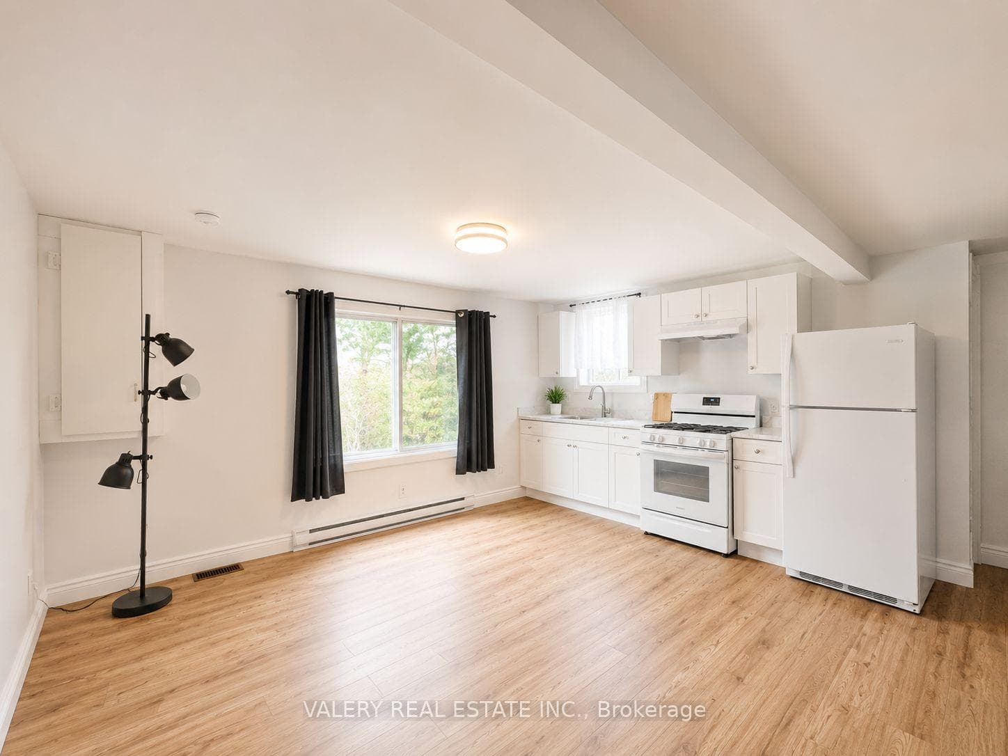 67 Queen Mary Street Unit B photo 2