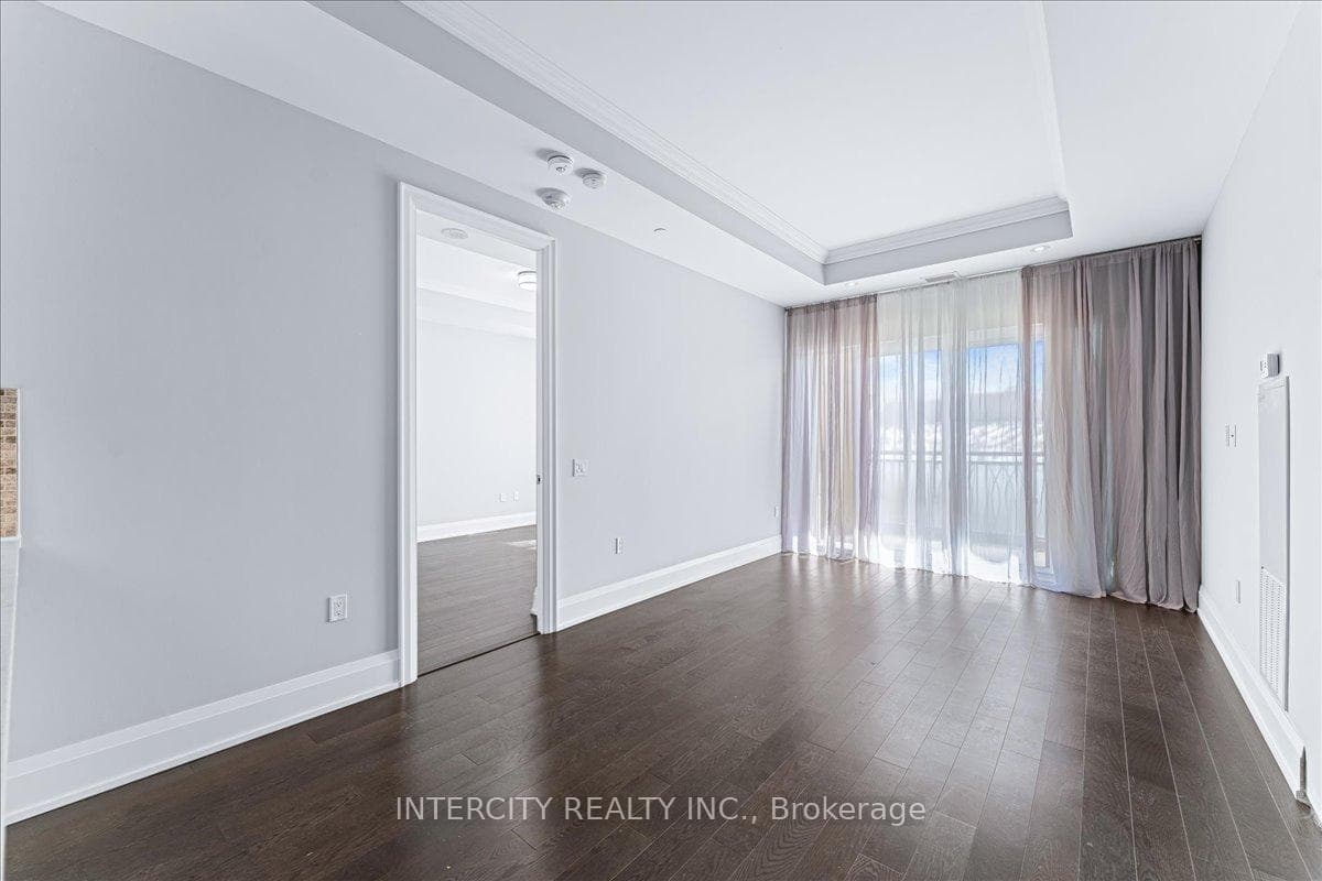 1900 Bayview Avenue Unit 423 photo 10