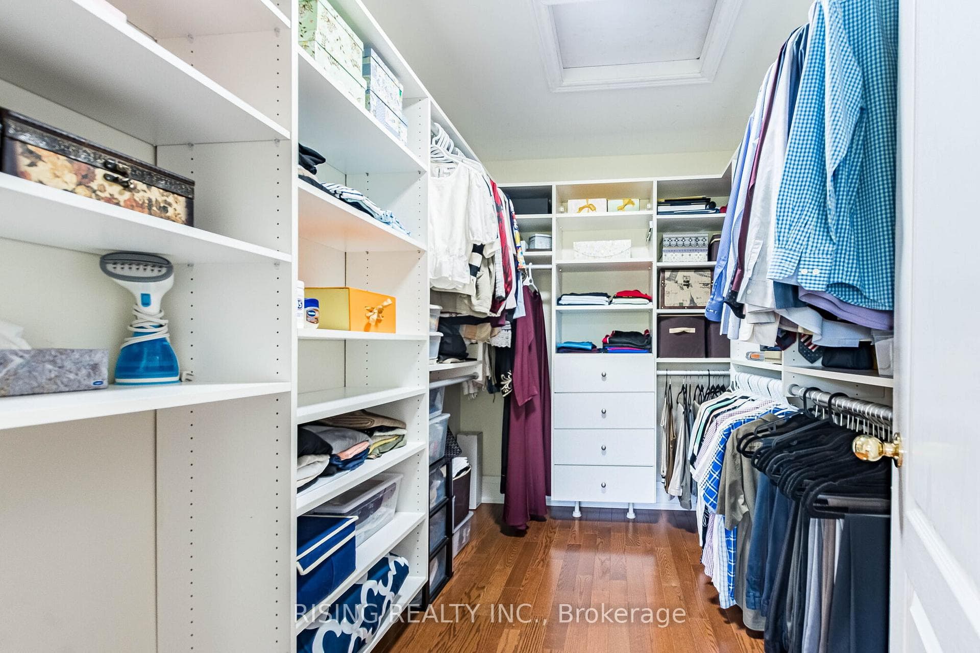 112 Great Lakes Boulevard photo 29