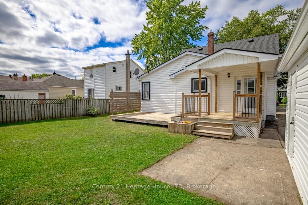 68 Wallace Avenue photo 35