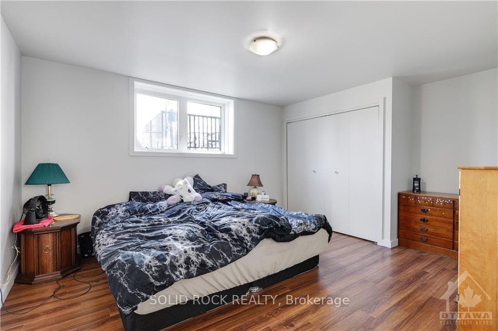 659 GEORGE Street photo 21