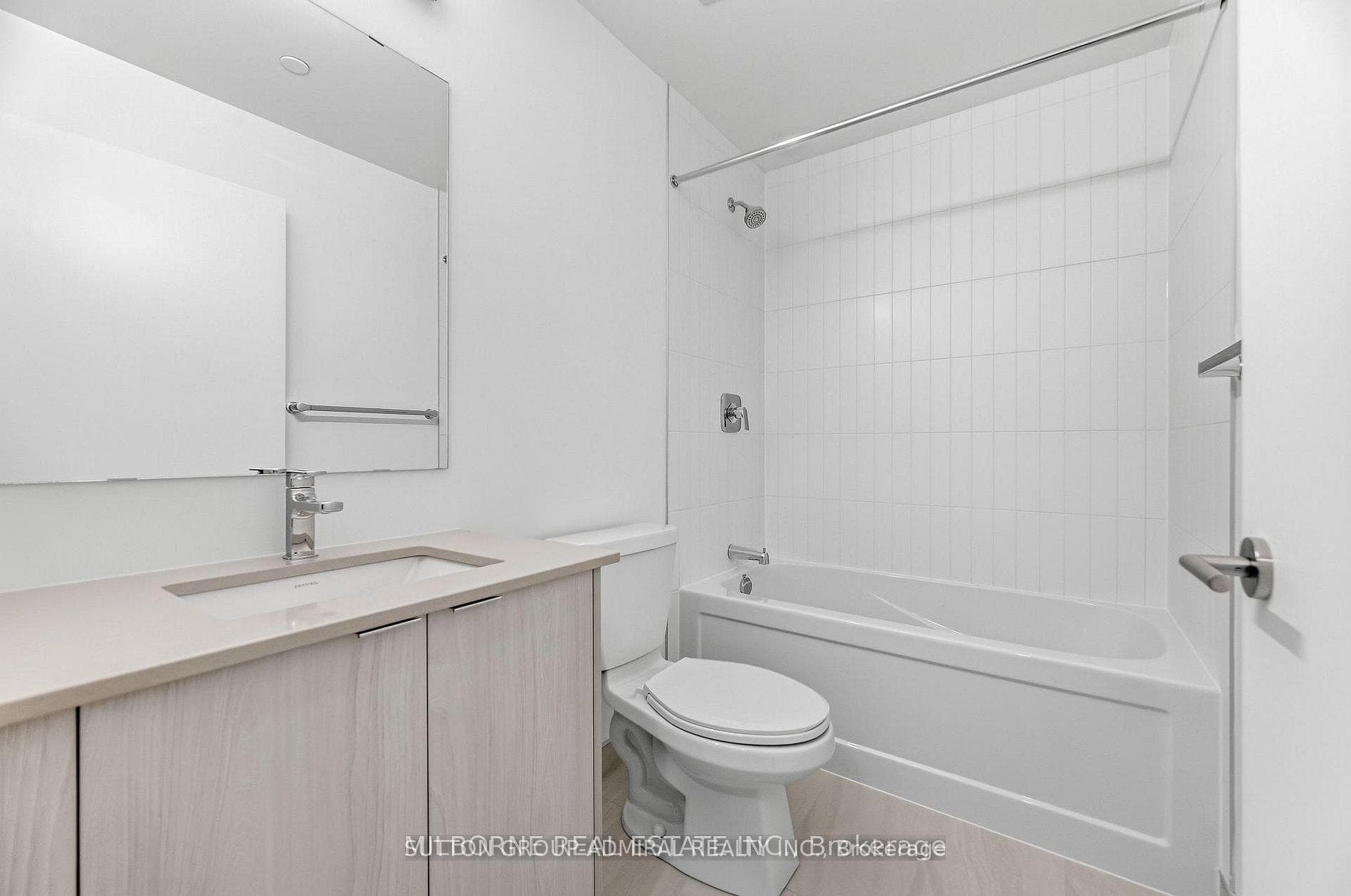1660 Bloor Street Unit 1106 photo 6