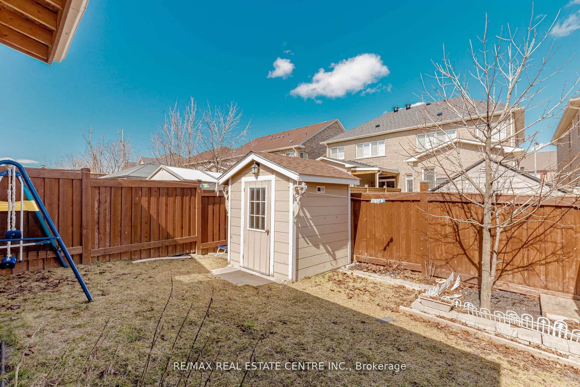 20 Gower Crescent Unit (Upper) photo 39