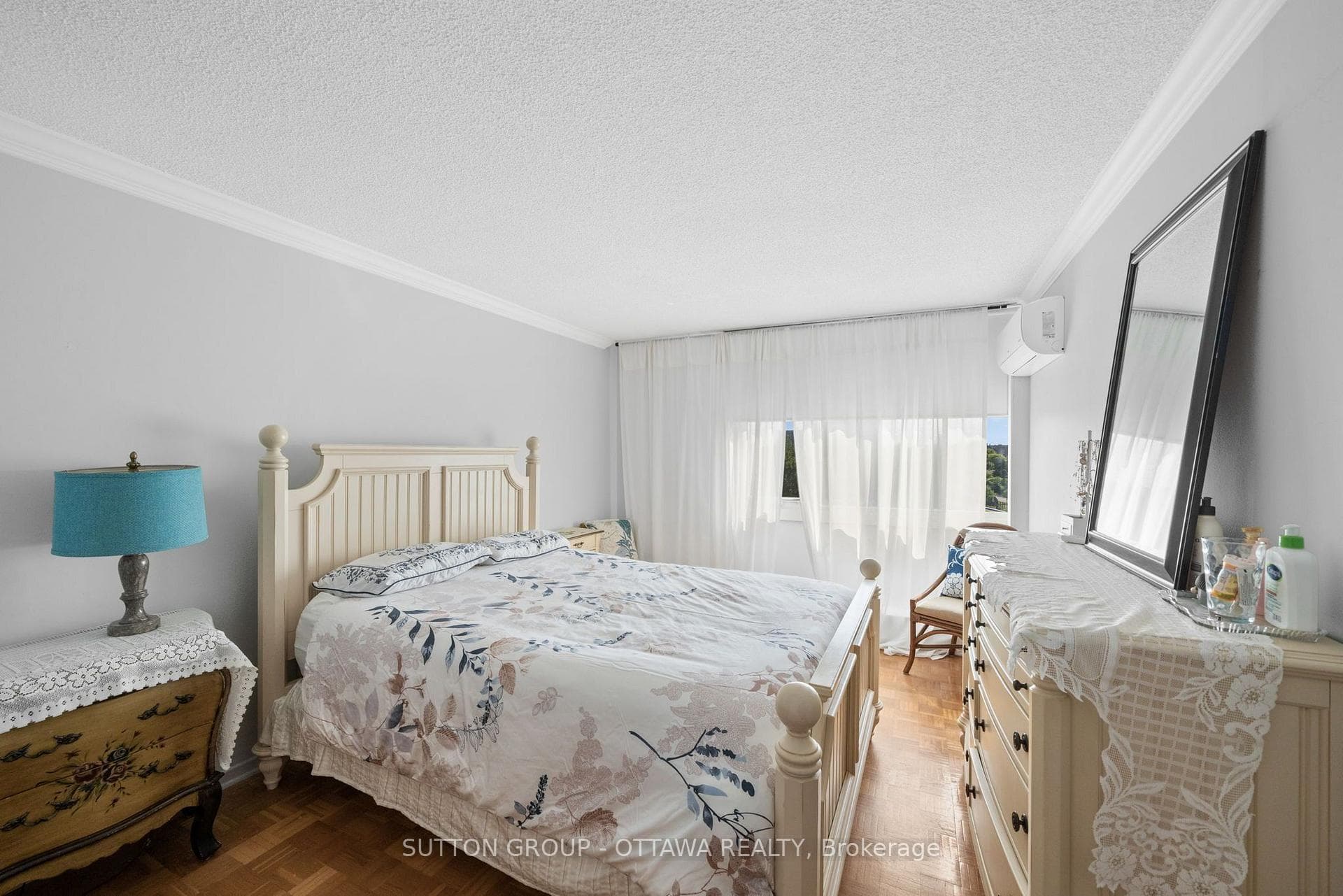 Primary suite