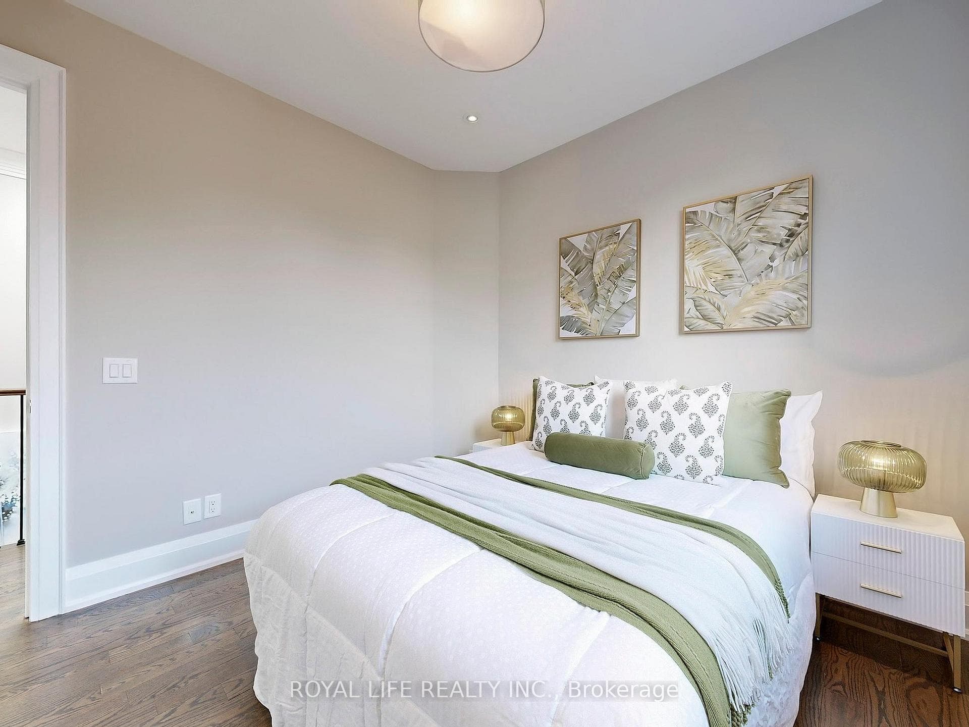 279 Deloraine Avenue photo 37
