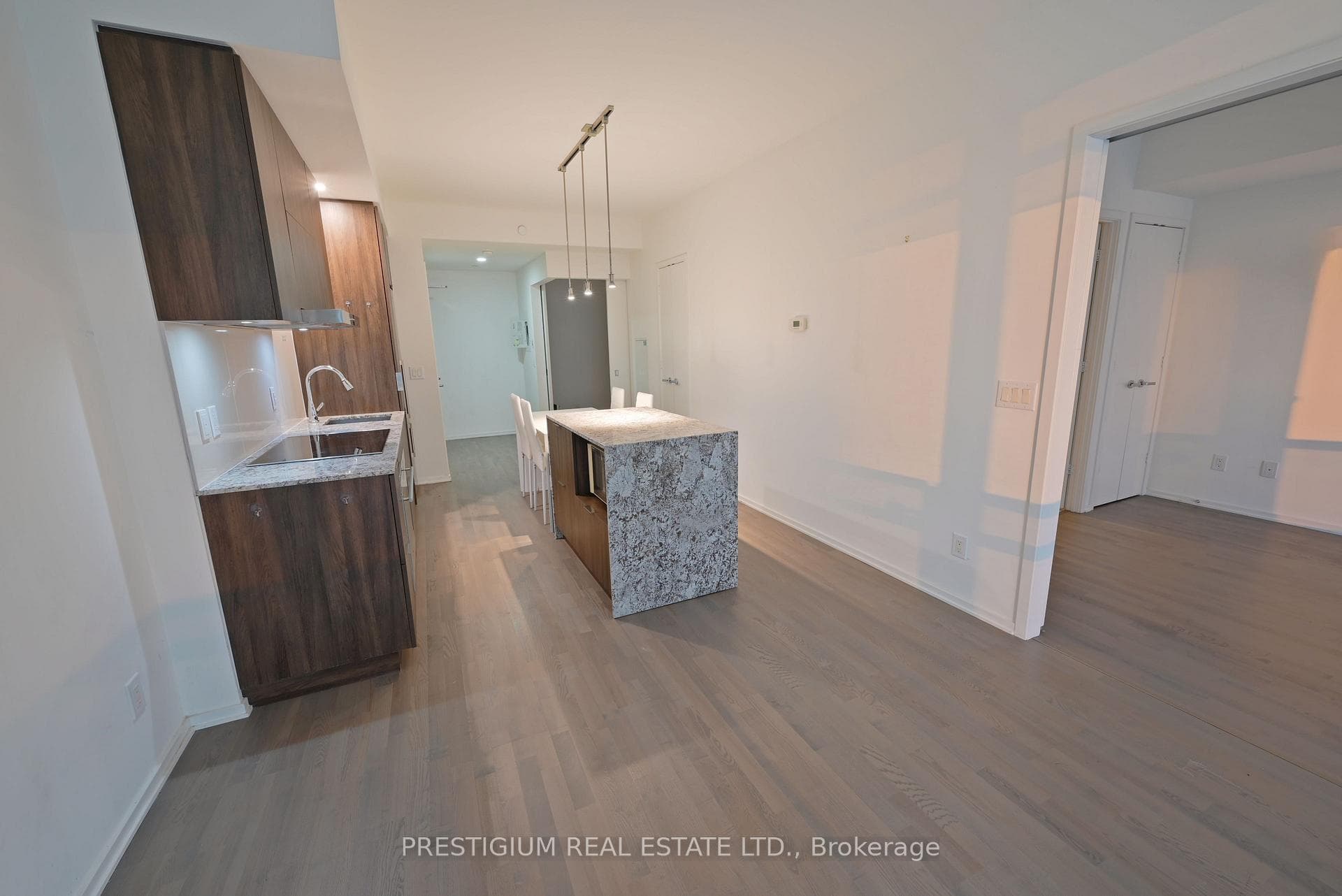 1 Bloor Street Unit 2609 photo 2