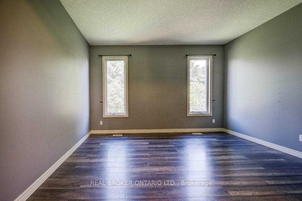 112 Oakcliffe Street photo 12