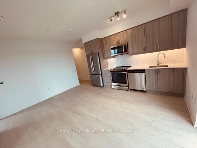 8 Nahani Way Unit 3009 photo 4