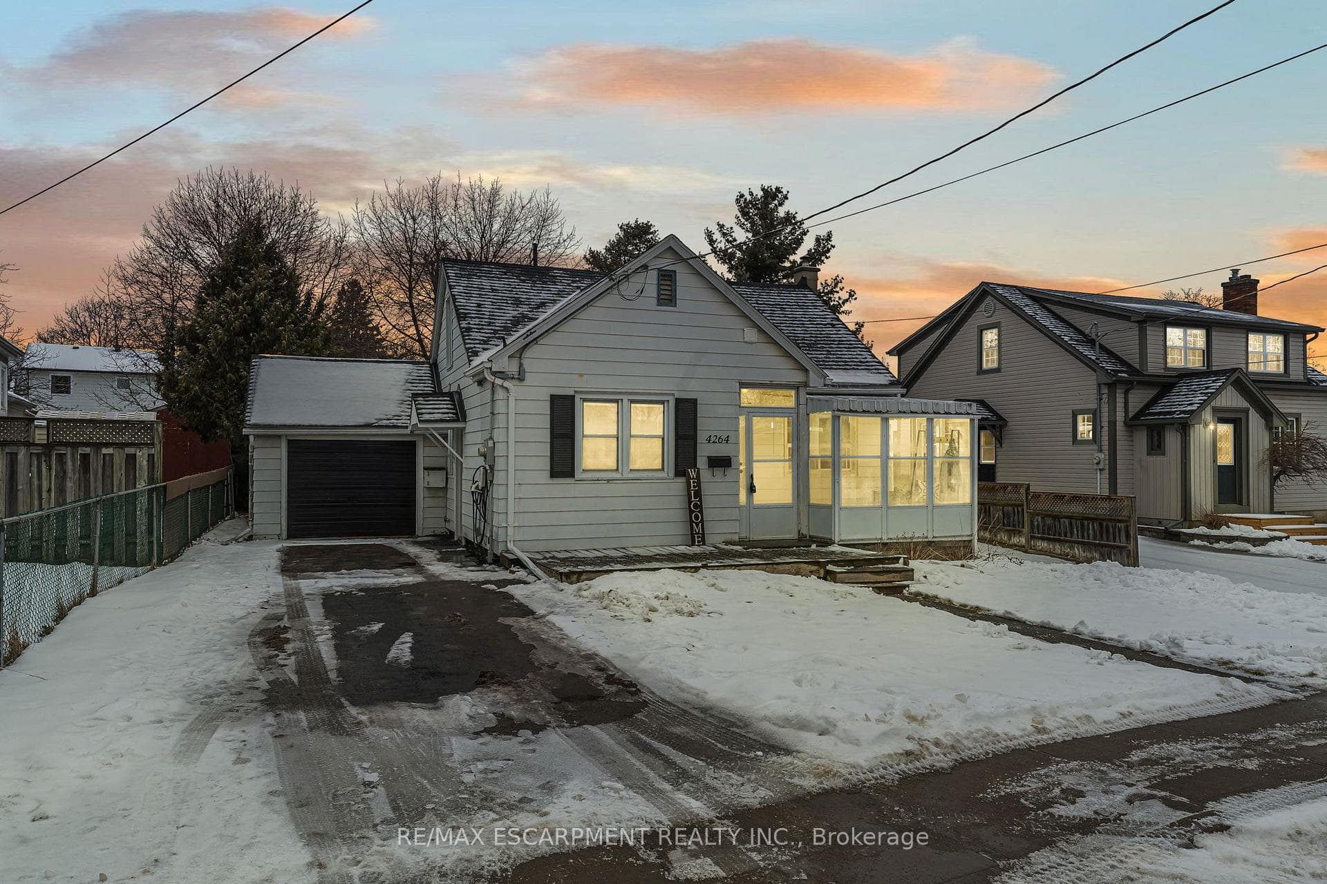 4264 Crescent Avenue photo 2