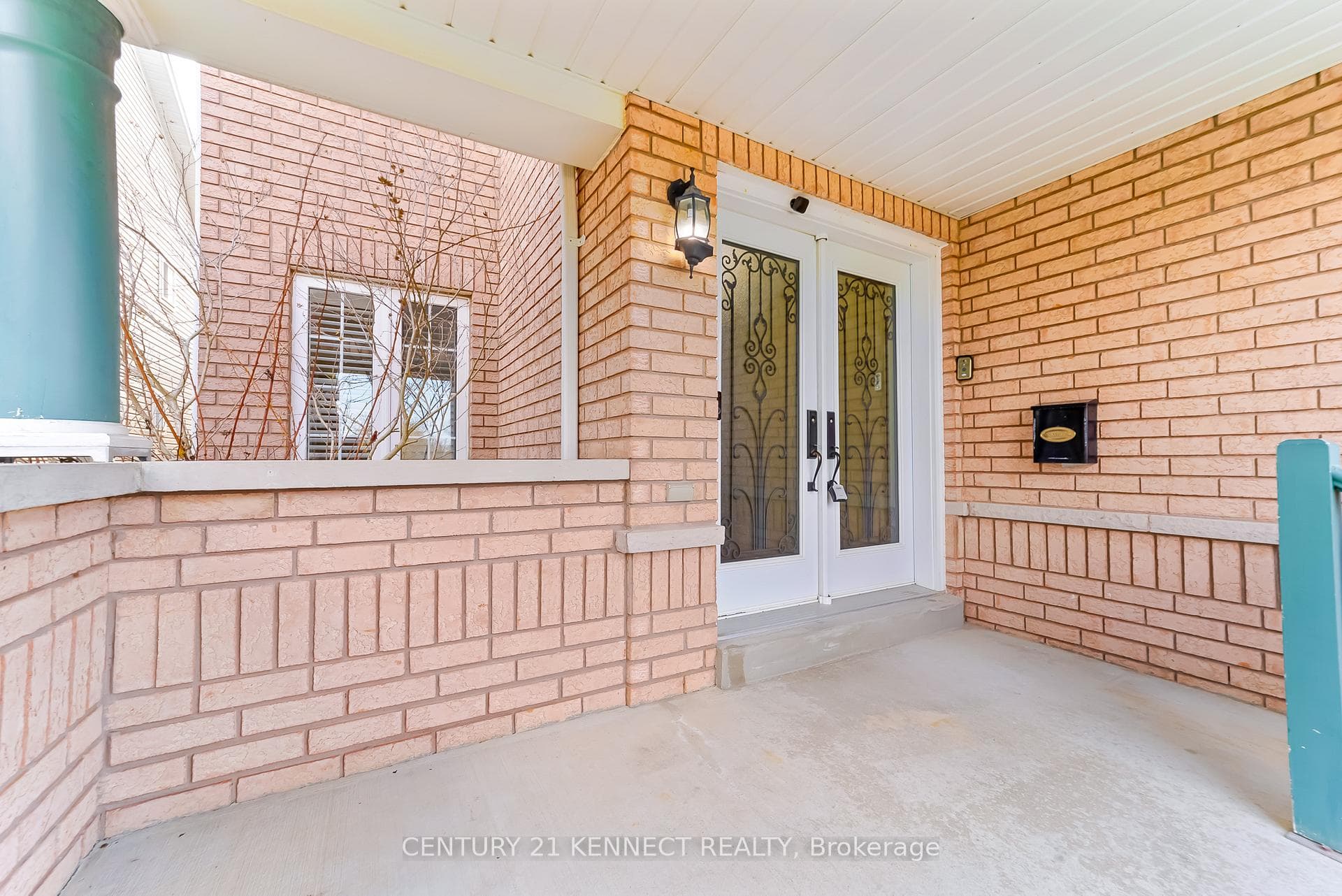 1566 Aldergrove Drive photo 6
