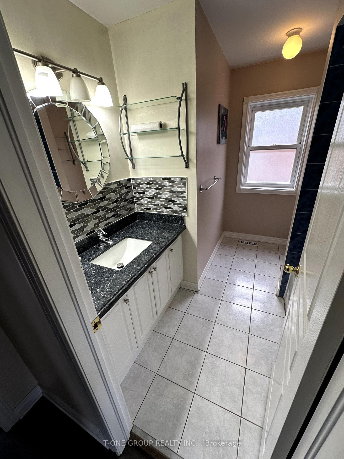 81 Longwood Avenue photo 13