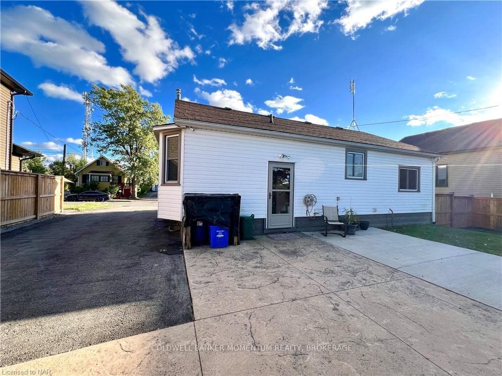 68 ALMOND Street photo 37