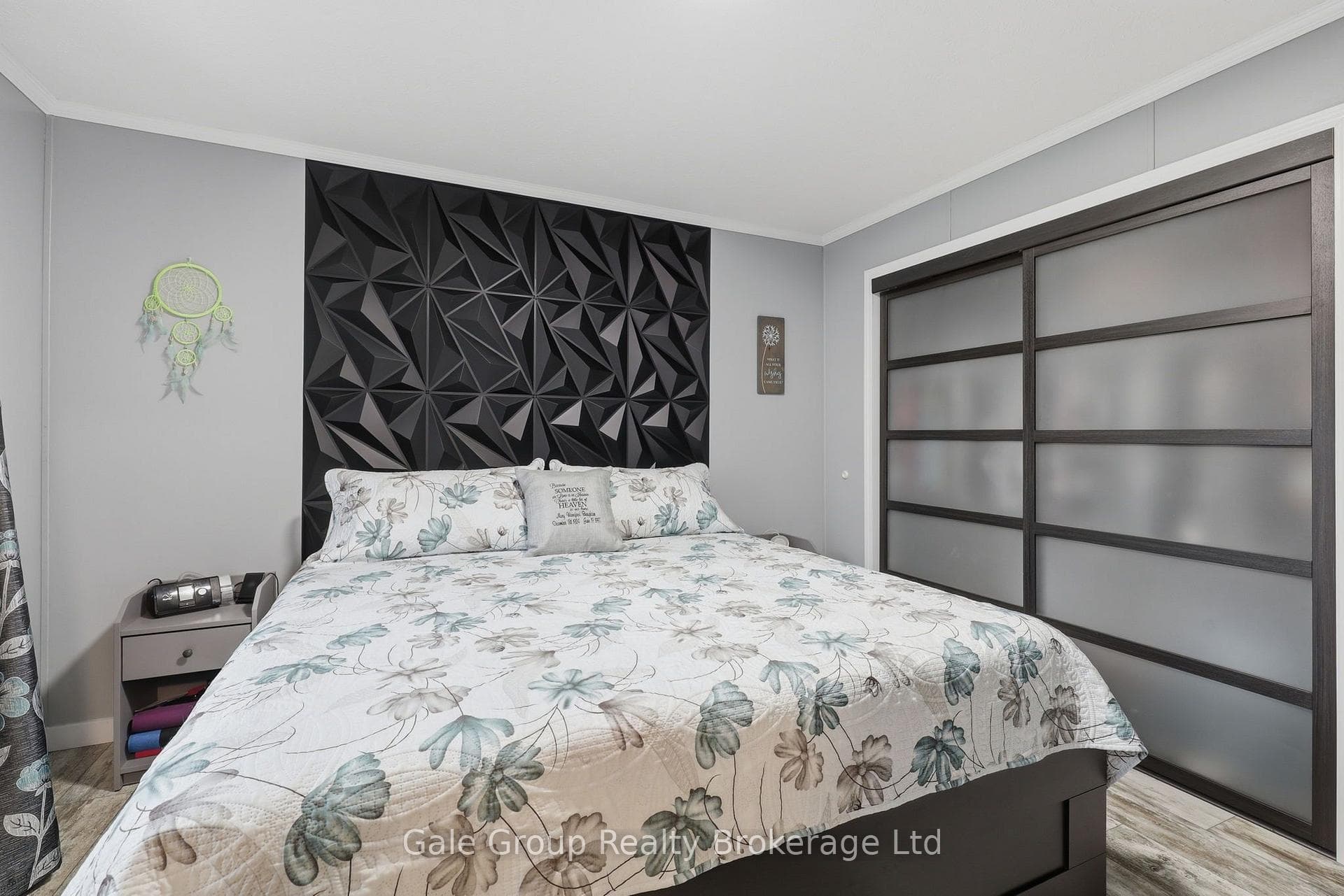 99 Fourth Conc Road Unit 606 photo 22
