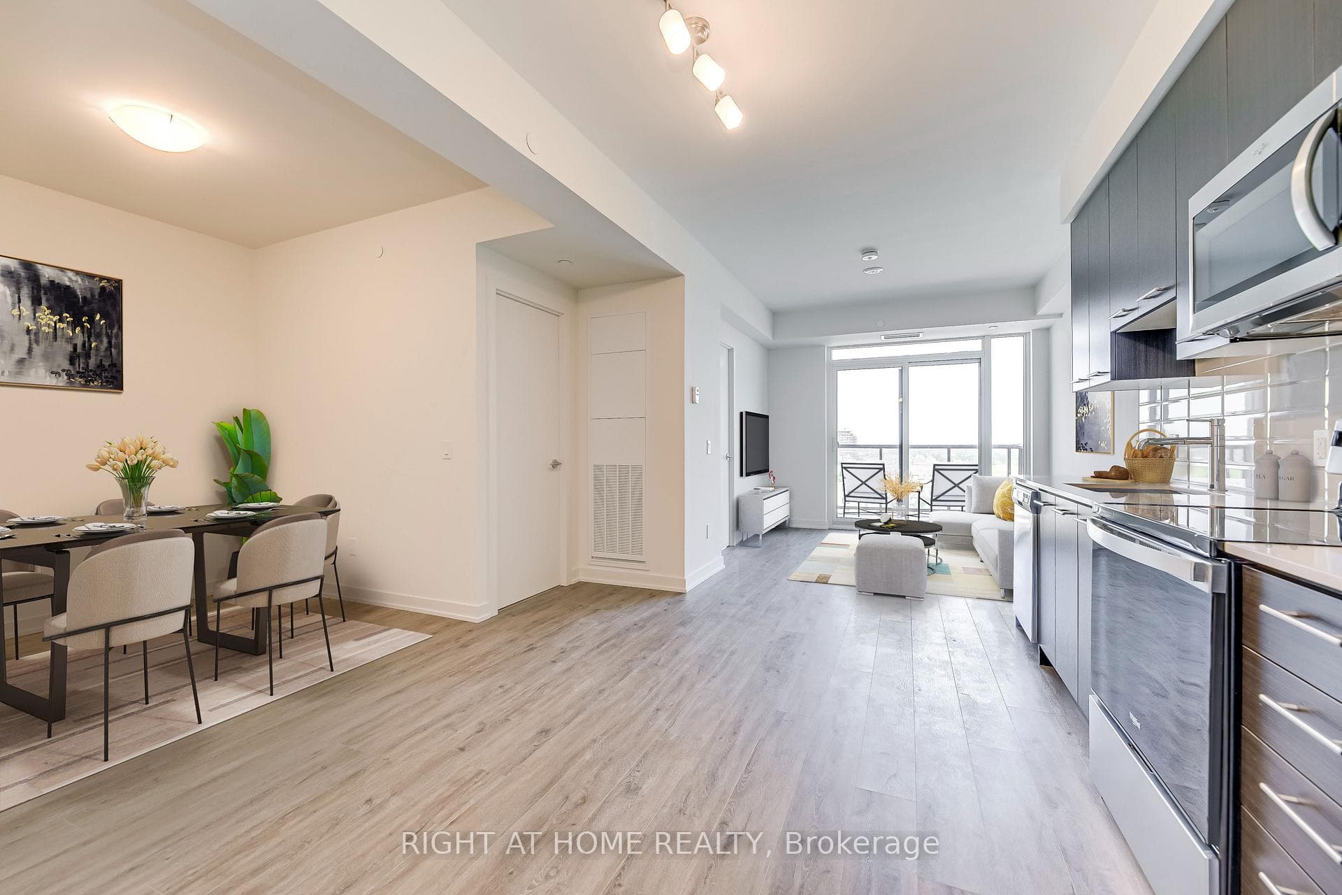 385 Winston Road Unit 1103 photo 6