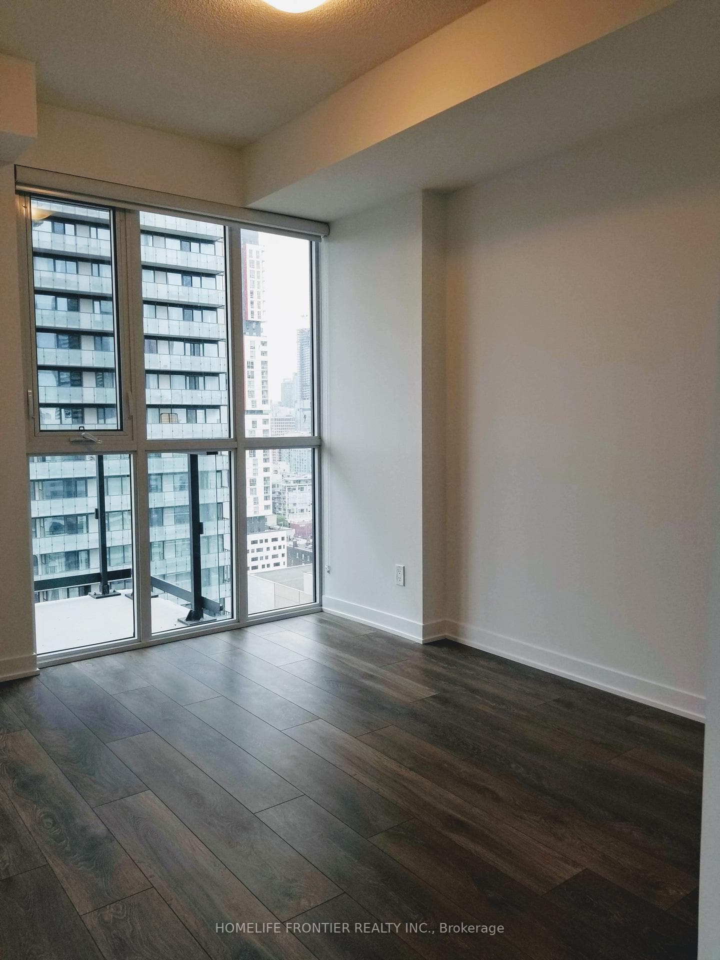 87 Peter Street Unit 2306 photo 8
