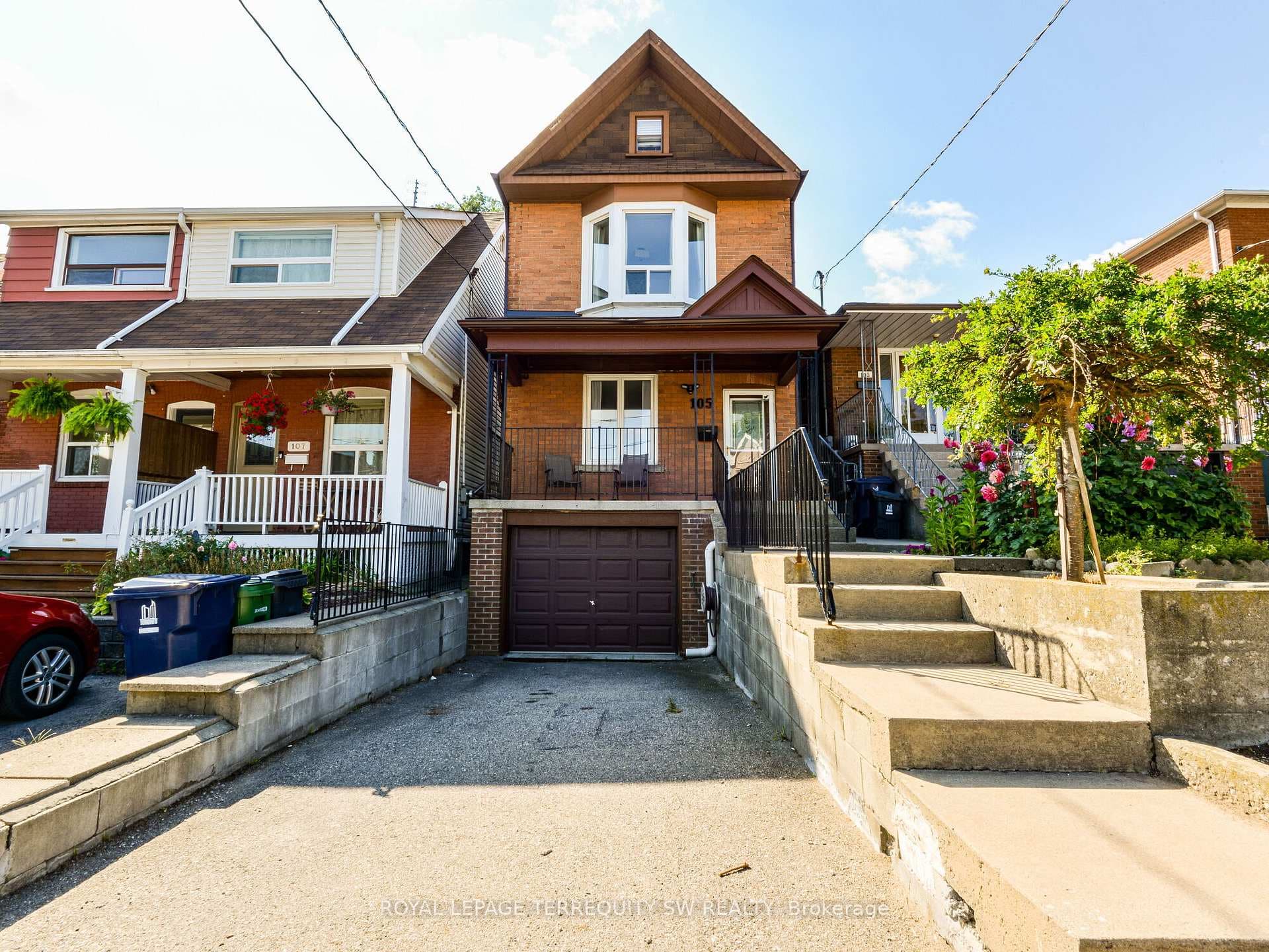 105 Barker Avenue photo 1