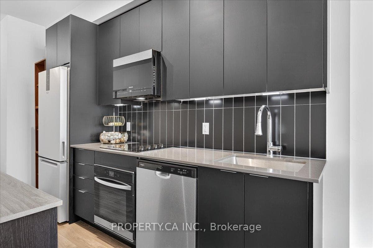 474 Caldari Road Unit 1902 photo 4