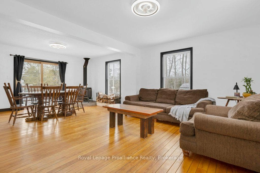 12 Cosgrove Lane photo 7