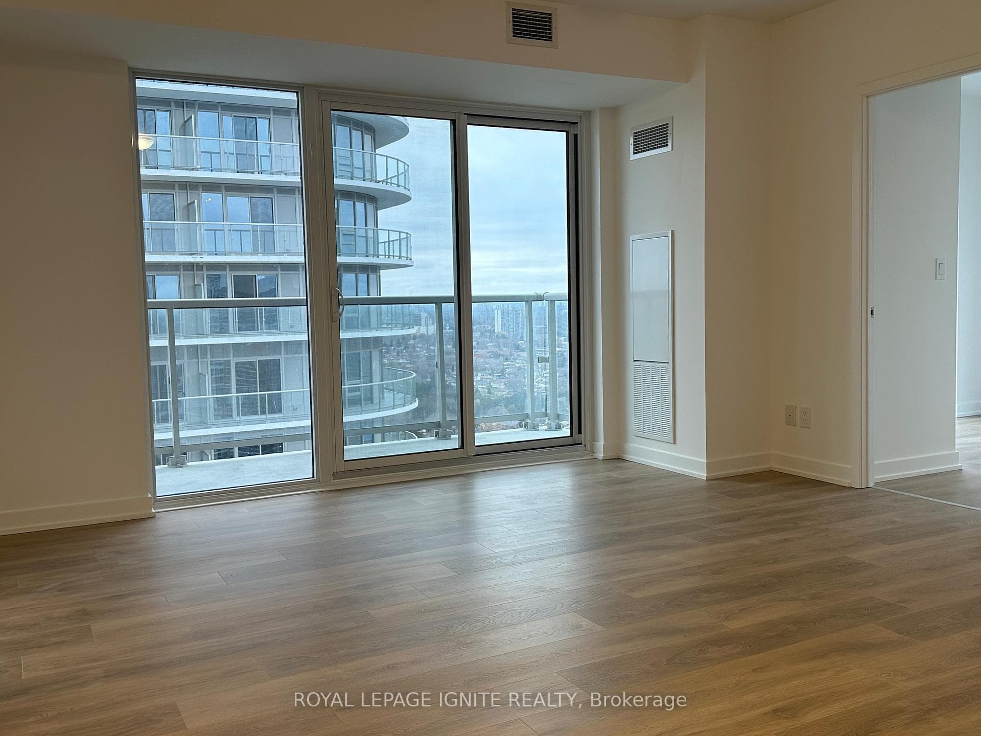 2033 Kennedy Road Unit 3002 photo 23