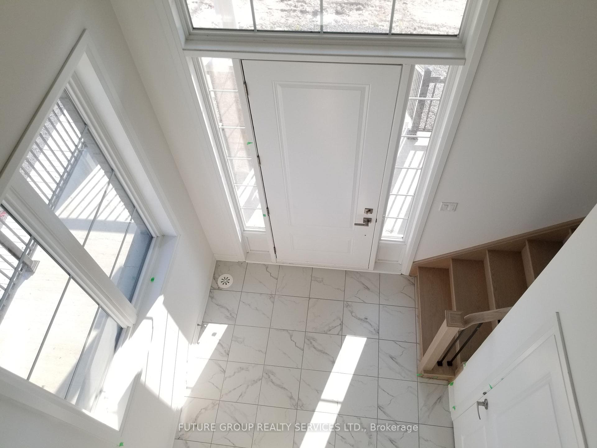 62 Morrison Crescent photo 5