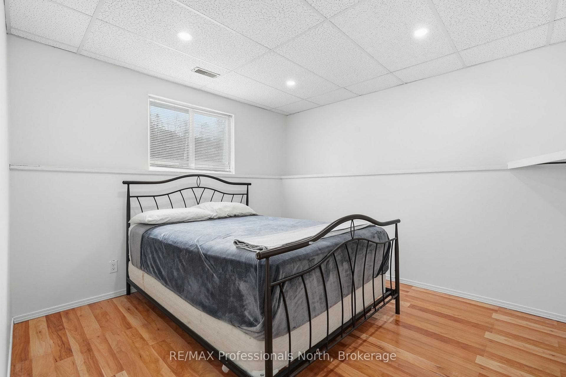 1036 Post Road photo 30