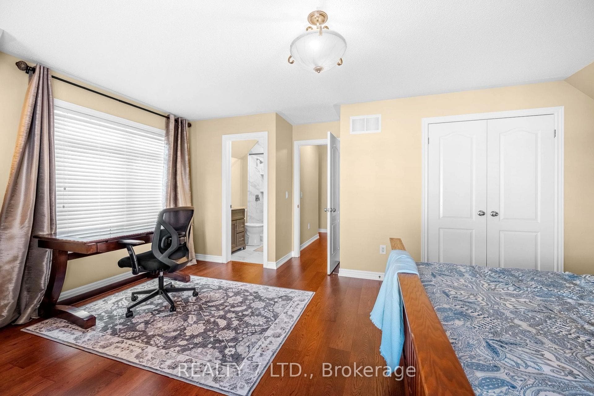 3217 Swiss Court photo 37