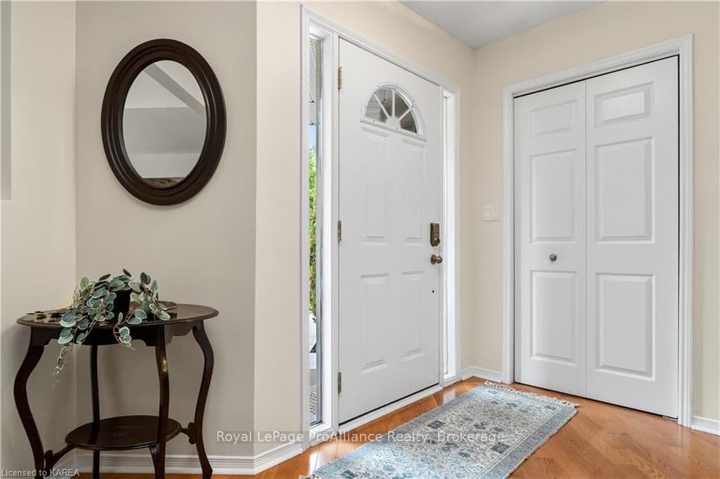 1178 BENTLEY Terrace photo 6
