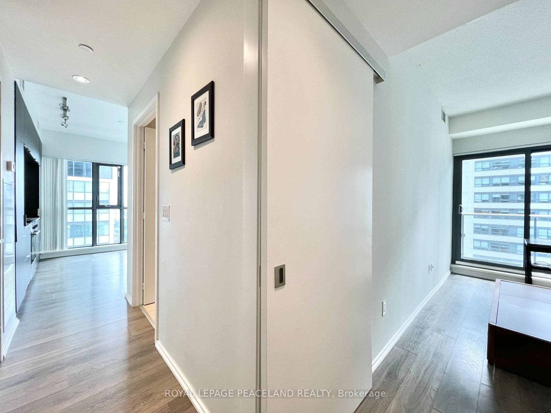 159 Dundas Street Unit 2305 photo 7