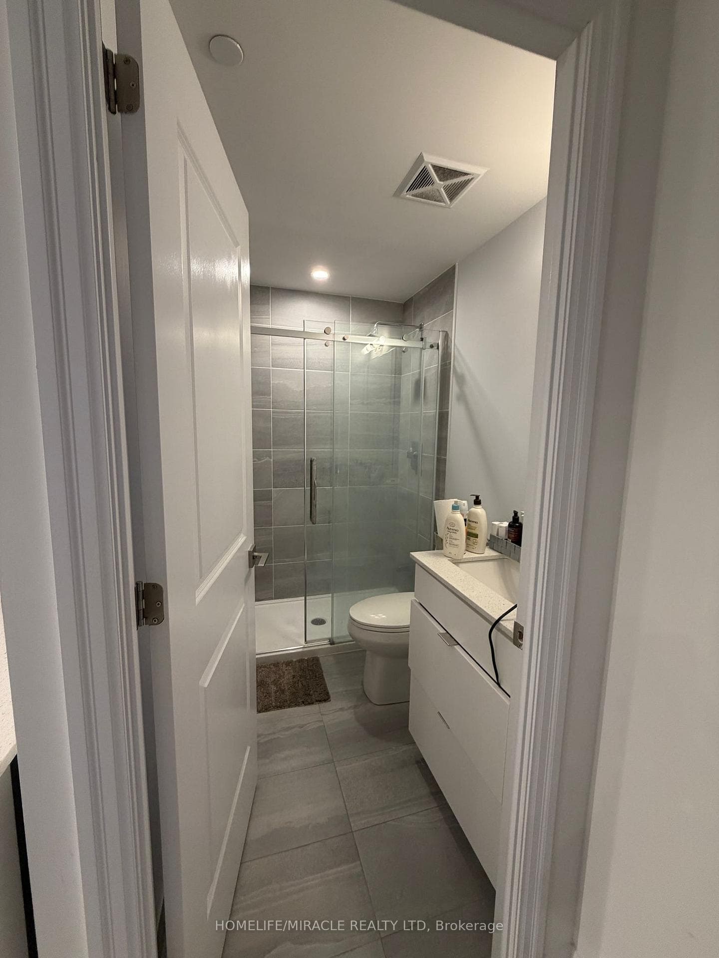 30 Elm Drive Unit 3203 photo 7