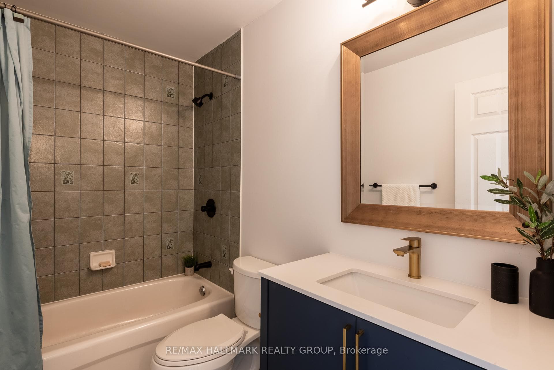 201 Station Boulevard Unit 4 photo 14