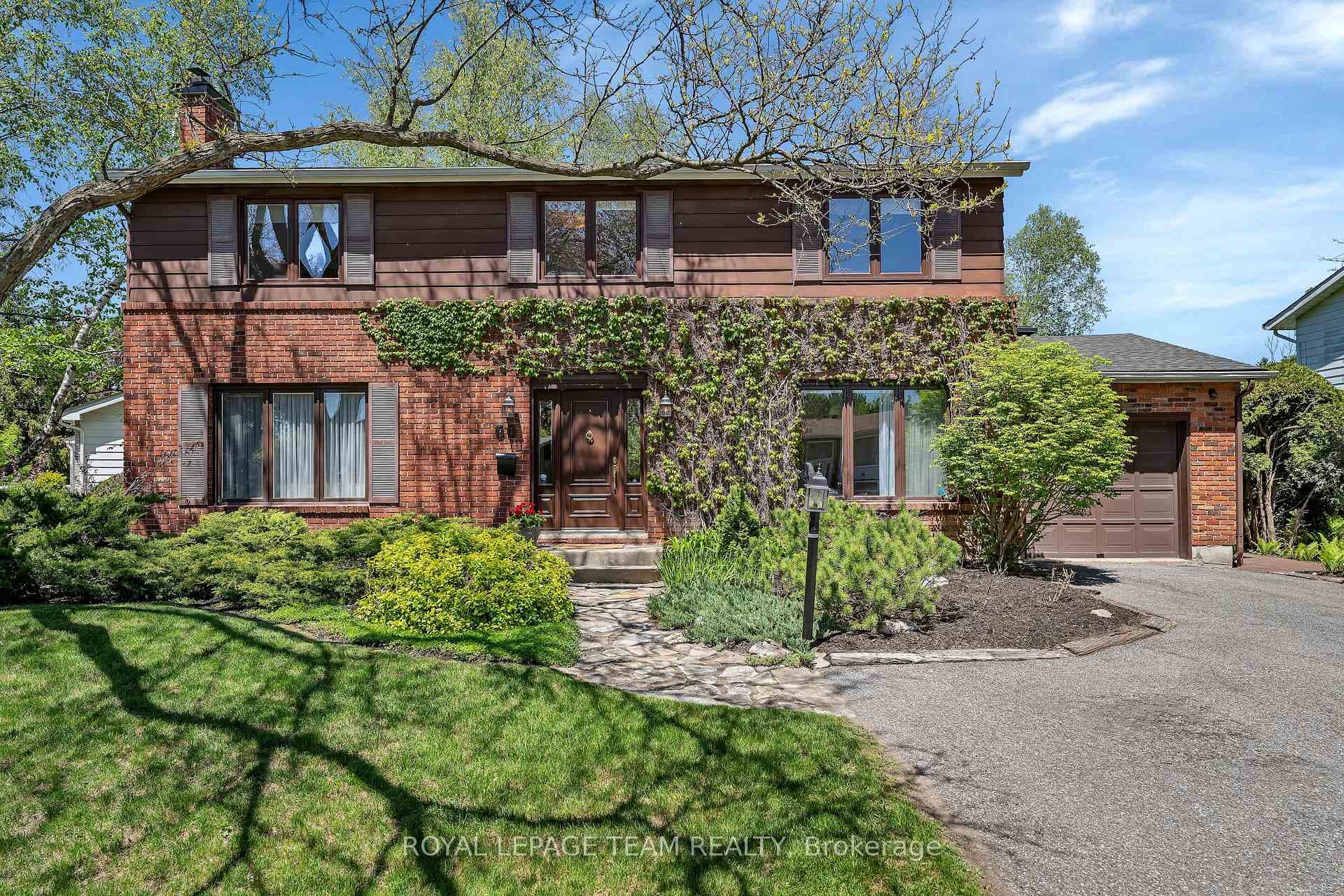 60 Horner Drive photo 2
